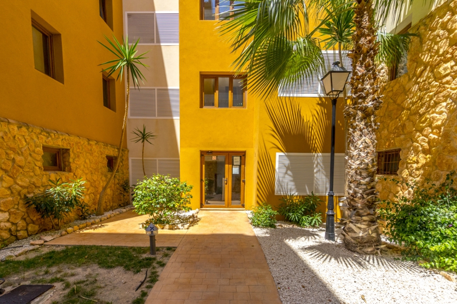 Resale - Lägenhet / Bungalow  - Orihuela Costa - Punta Prima