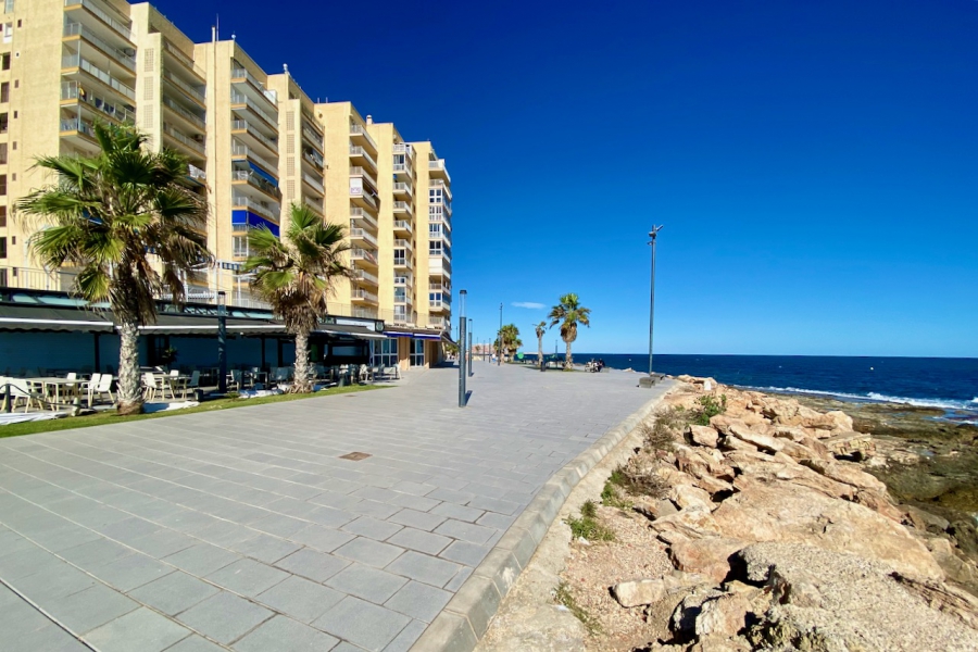 Resale - Apartamento/Bungalow - Torrevieja  - Playa del Cura