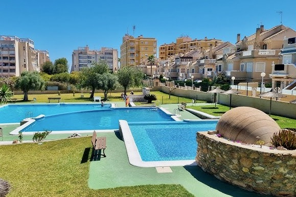 Apartamento/Bungalow - Resale - Torrevieja  - Aguas Nuevas