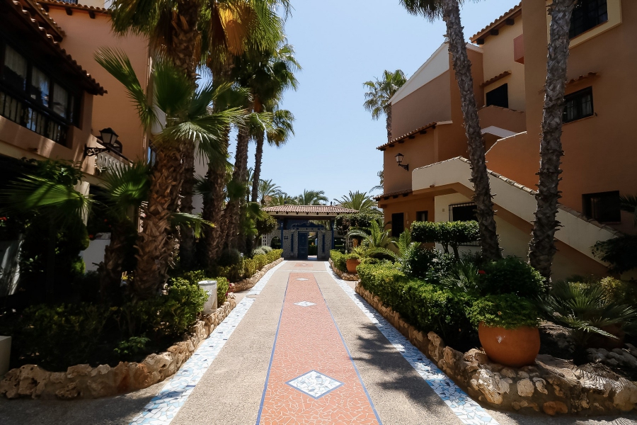 Resale - Lägenhet / Bungalow  - Torrevieja  - Aldea del Mar