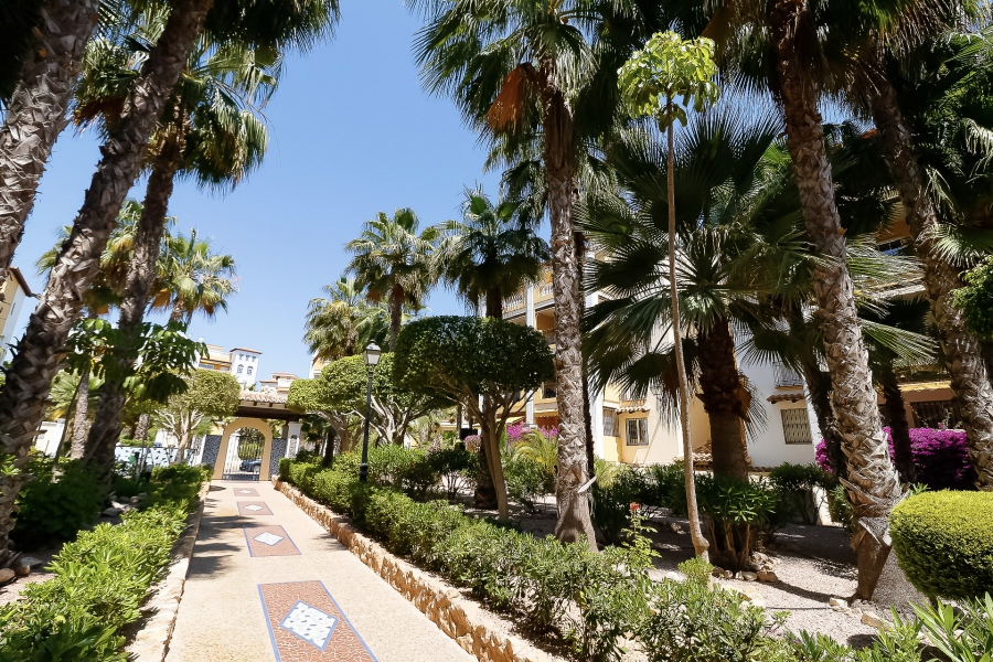 Resale - Lägenhet / Bungalow  - Torrevieja  - Aldea del Mar