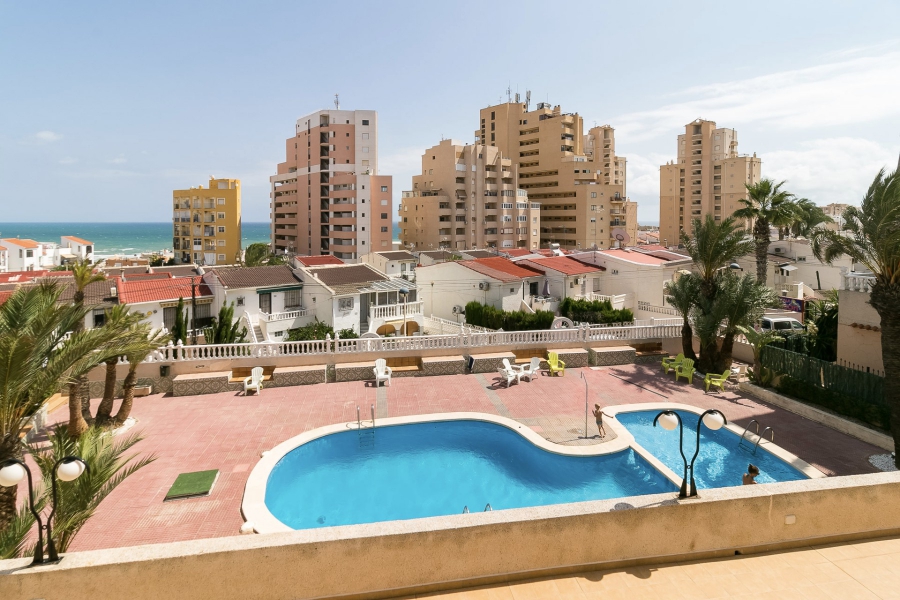 Resale - Apartment/Bungalow - Torrevieja  - Lomas del Mar