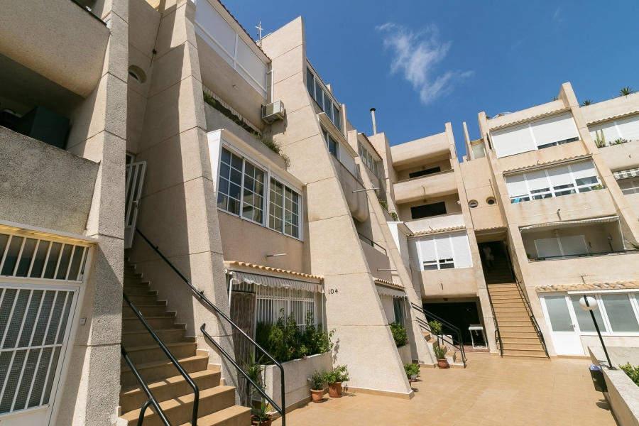 Resale - Apartment/Bungalow - Torrevieja  - Lomas del Mar