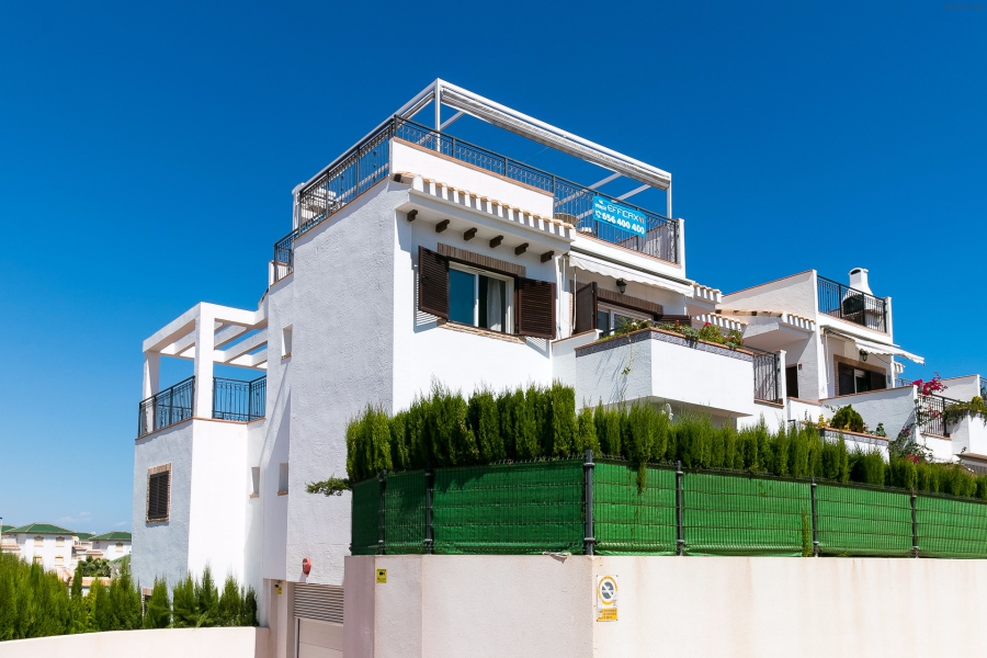 Resale - Lägenhet / Bungalow  - Torrevieja  - Azul Beach