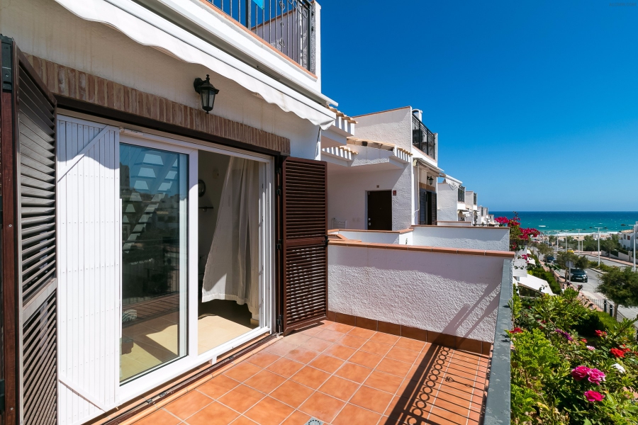 Resale - Lägenhet / Bungalow  - Torrevieja  - Azul Beach