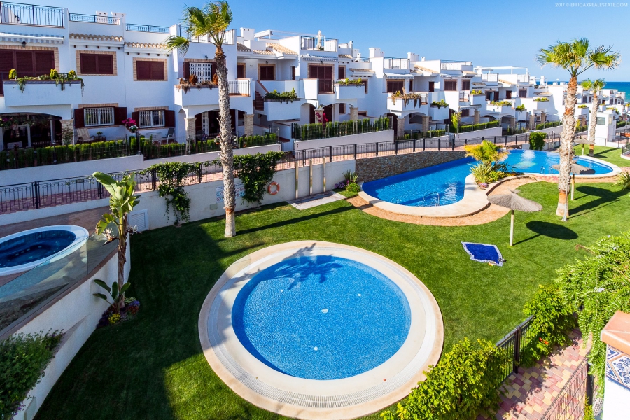 Resale - Lägenhet / Bungalow  - Torrevieja  - Azul Beach