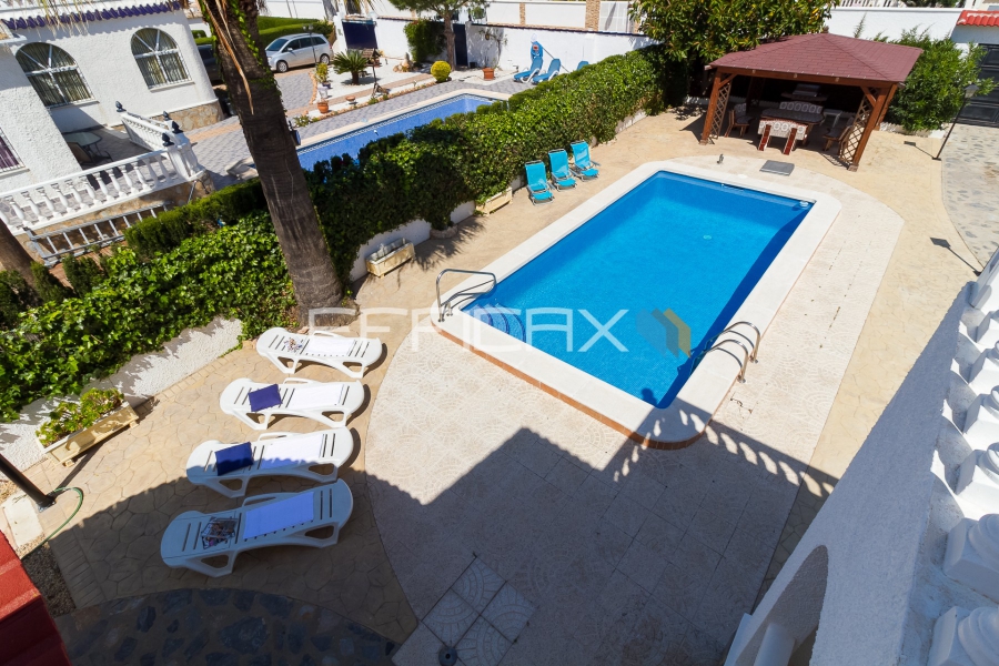 Resale - Villa - Torrevieja  - San Luis