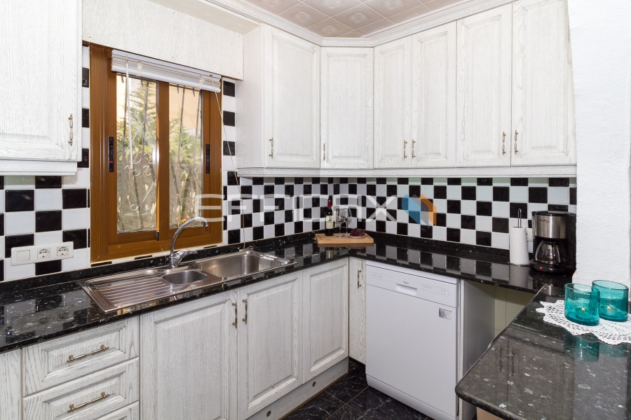 Resale - Villa - Torrevieja  - San Luis