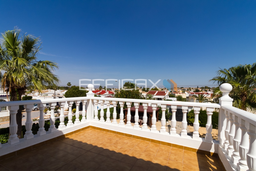 Resale - Villa - Torrevieja  - San Luis