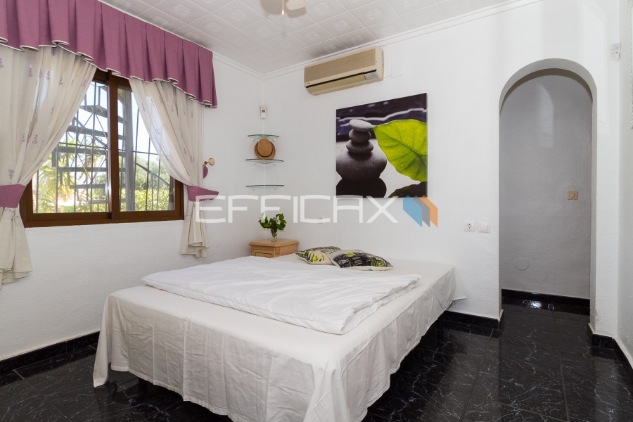 Resale - Villa - Torrevieja  - San Luis