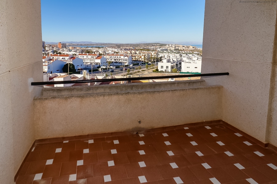 Resale - Apartment/Bungalow - Torrevieja  - Lomas del Mar