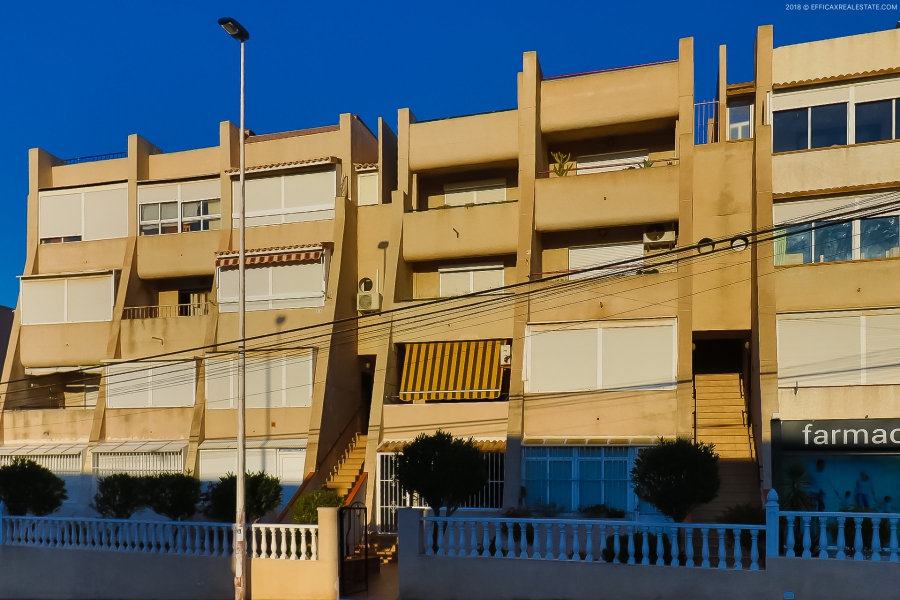 Resale - Townhouse / Duplex - Torrevieja  - La Mata