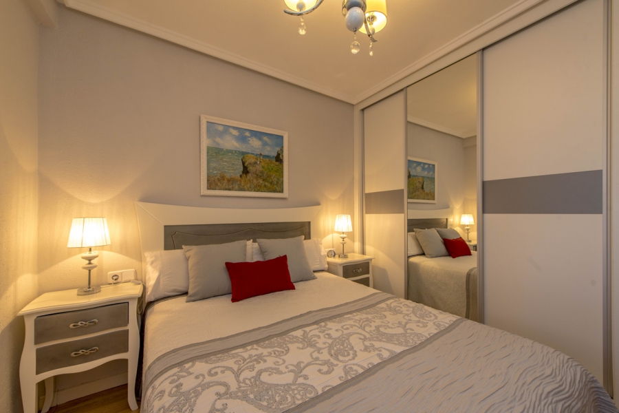 Resale - Apartamento/Bungalow - Torrevieja  - La Veleta