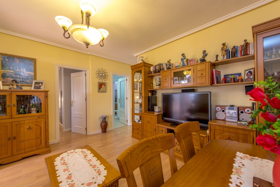 Resale - Apartamento/Bungalow - Torrevieja  - La Veleta