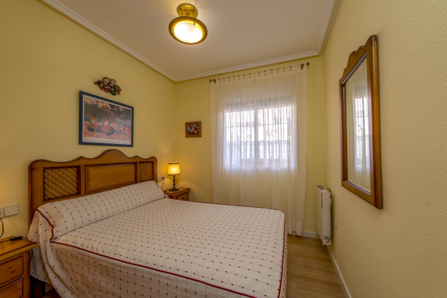 Resale - Apartamento/Bungalow - Torrevieja  - La Veleta