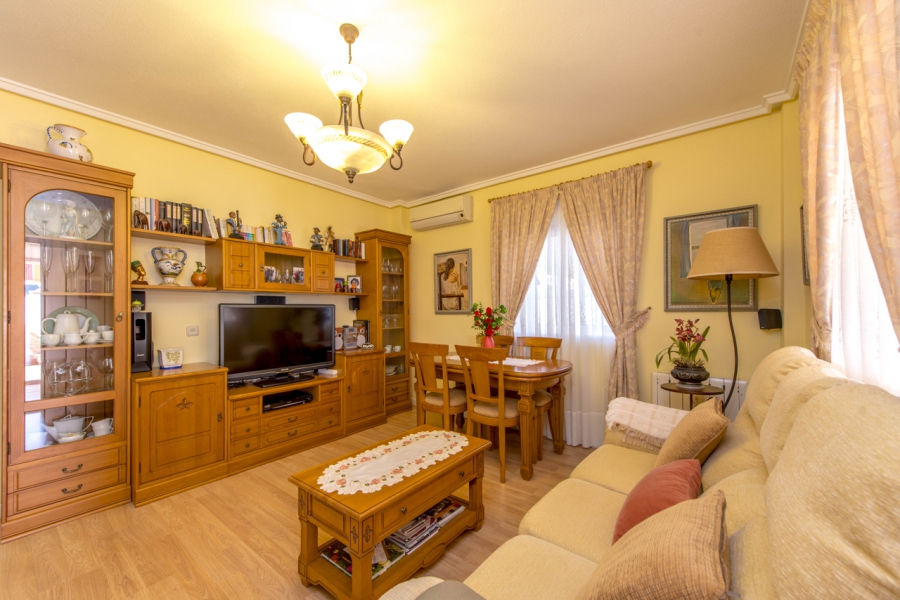 Resale - Apartamento/Bungalow - Torrevieja  - La Veleta