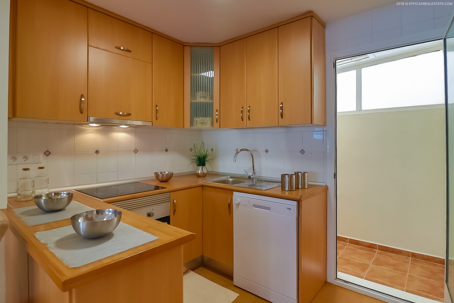 Resale - Duplex / Adosado - Torrevieja  - Aguas Nuevas