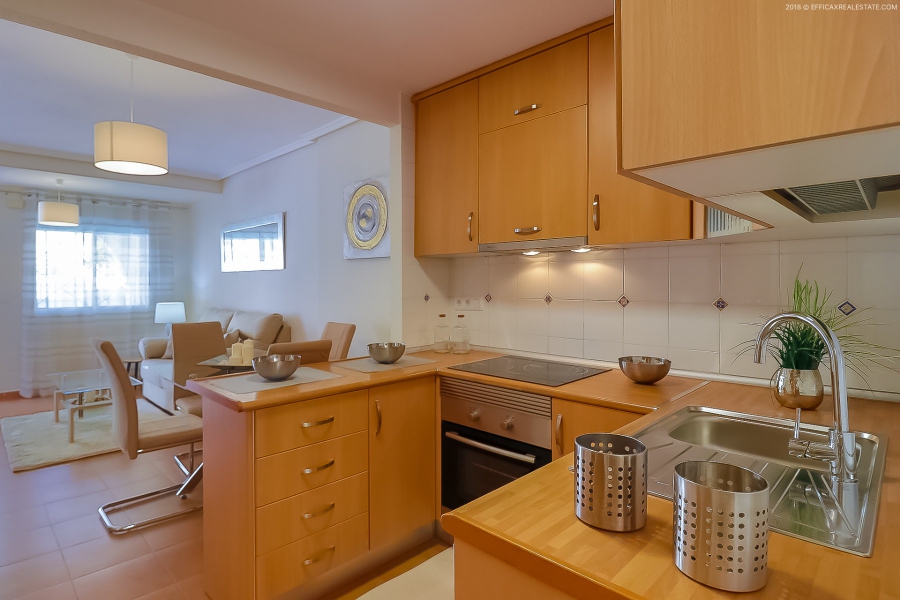 Resale - Duplex / Adosado - Torrevieja  - Aguas Nuevas
