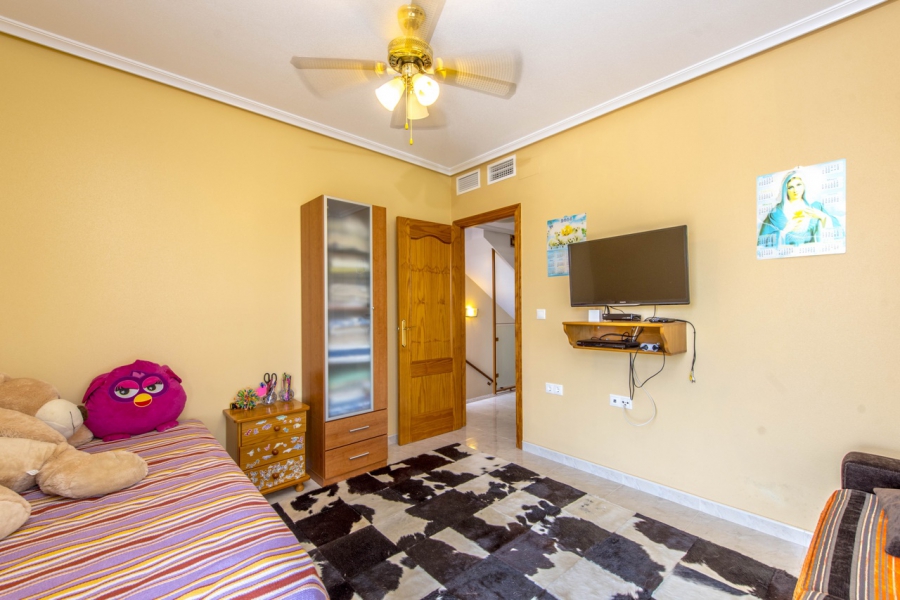 Resale - Villa - Torrevieja  - La Mata