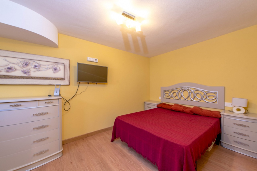 Resale - Villa - Torrevieja  - La Mata