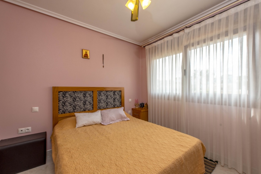Resale - Villa - Torrevieja  - La Mata