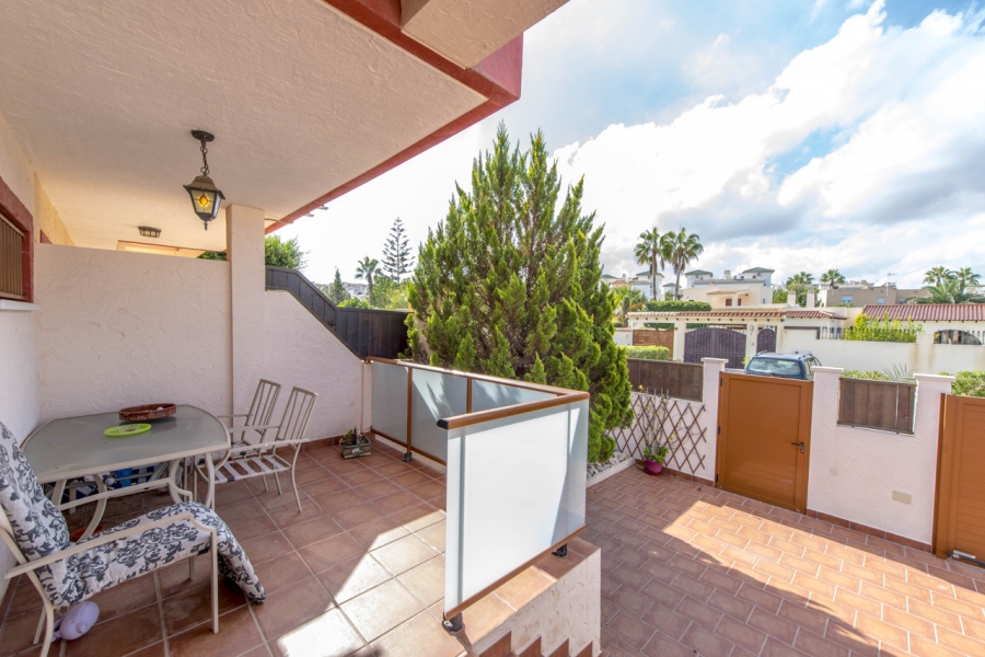 Resale - Villa - Torrevieja  - La Mata