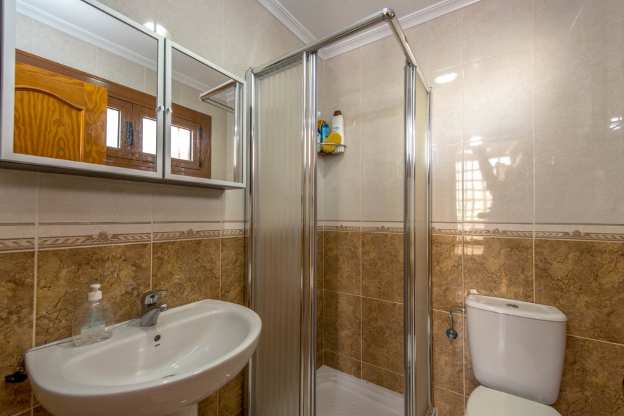 Resale - Villa - Torrevieja  - La Mata