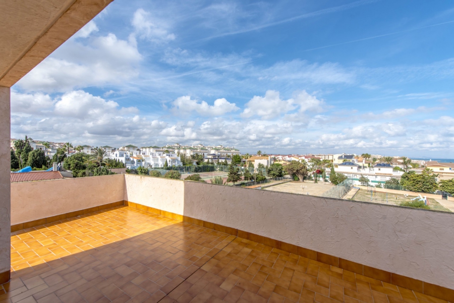 Resale - Villa - Torrevieja  - La Mata