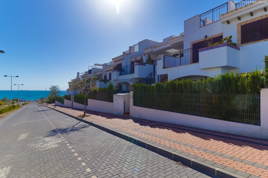 Resale - Apartment/Bungalow - Torrevieja  - Azul Beach