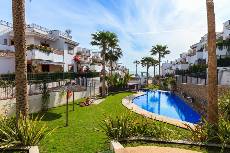 Resale - Apartment/Bungalow - Torrevieja  - Azul Beach