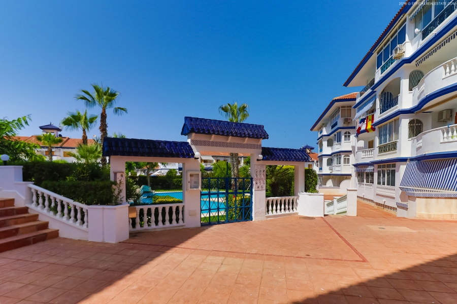 Resale - Apartamento/Bungalow - Torrevieja  - Molino Blanco