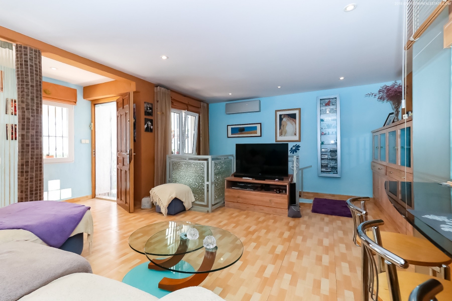 Resale - Lägenhet / Bungalow  - Torrevieja  - Lomas del Mar