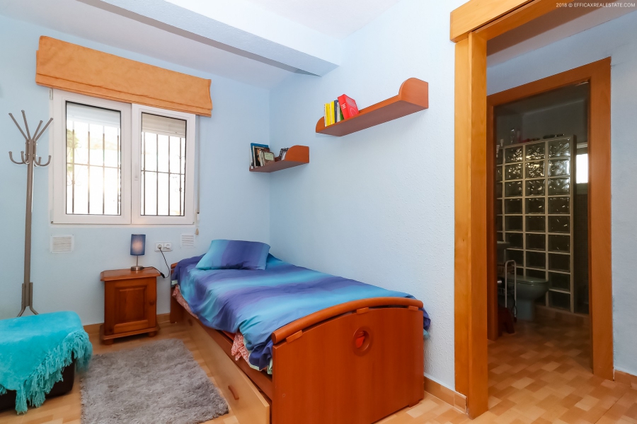 Resale - Lägenhet / Bungalow  - Torrevieja  - Lomas del Mar