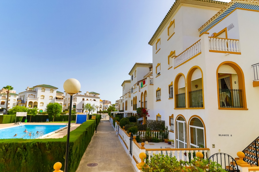 Resale - Apartamento/Bungalow - Torrevieja  - Molino Blanco