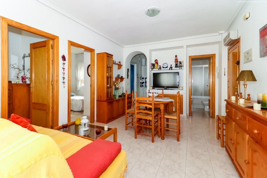 Resale - Apartamento/Bungalow - Torrevieja  - Molino Blanco