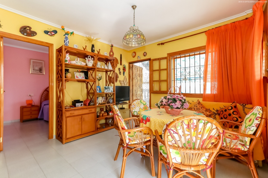 Resale - Apartamento/Bungalow - Torrevieja  - Lomas del Mar