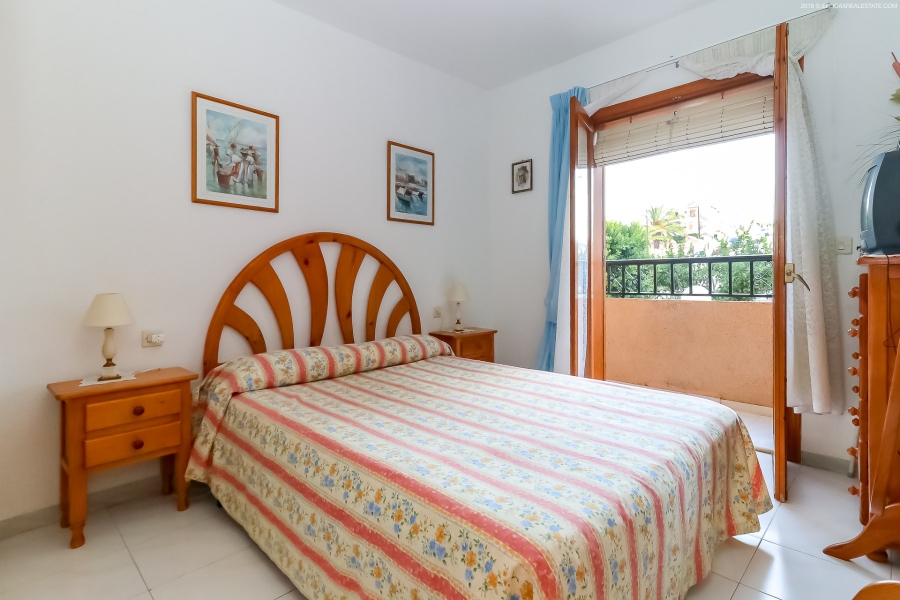 Resale - Lägenhet / Bungalow  - Torrevieja  - La Mata