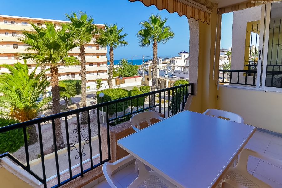 Resale - Lägenhet / Bungalow  - Torrevieja  - La Mata