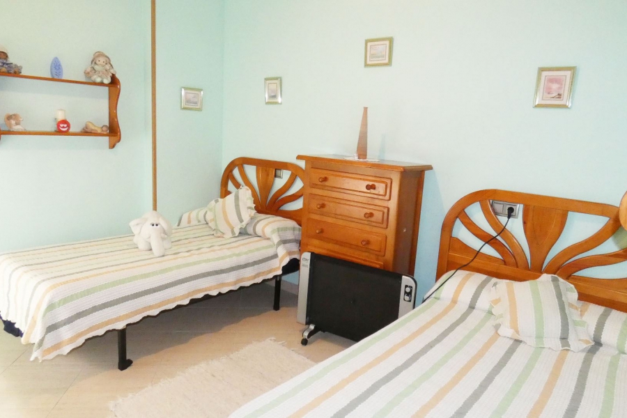 Resale - Lägenhet / Bungalow  - Guardamar del Segura - El Raso