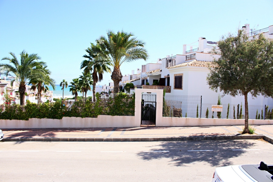 Resale - Apartamento/Bungalow - Torrevieja  - La Mata