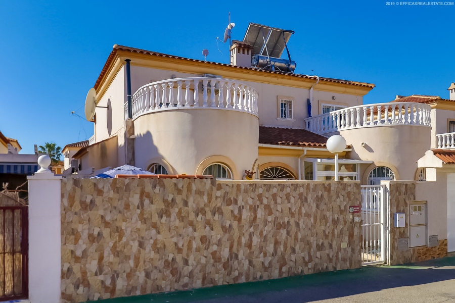 Resale - Townhouse / Duplex - Torrevieja  - Aguas Nuevas II