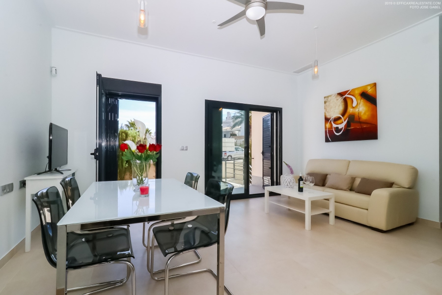Resale - Apartamento/Bungalow - Torrevieja  - La Mata