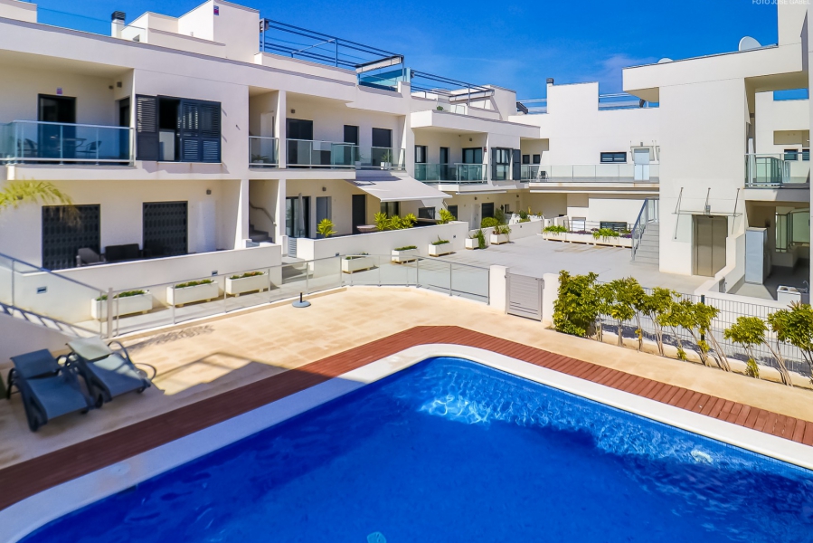 Resale - Apartamento/Bungalow - Torrevieja  - La Mata