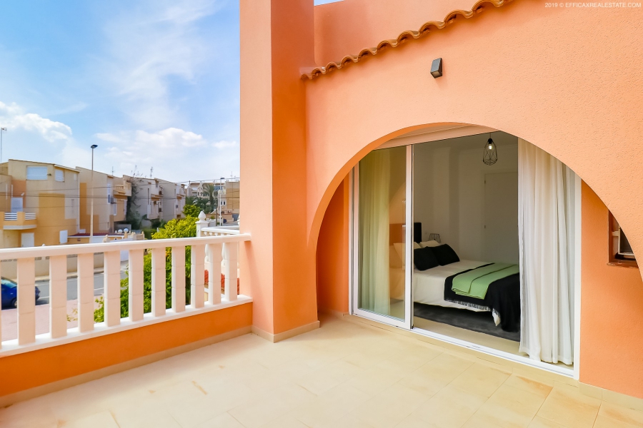 Resale - Duplex / Adosado - Torrevieja  - La Rosaleda - Los Frutales