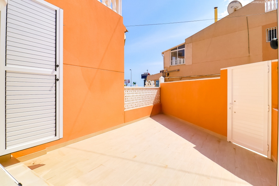 Resale - Duplex / Adosado - Torrevieja  - La Rosaleda - Los Frutales