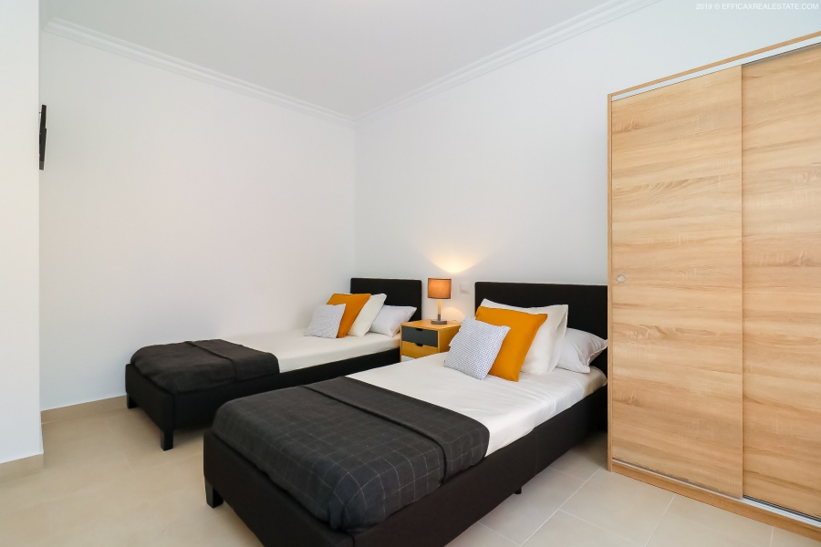 Resale - Duplex / Adosado - Torrevieja  - La Rosaleda - Los Frutales
