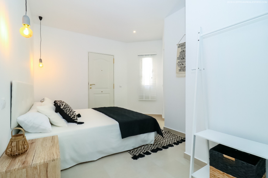 Resale - Duplex / Adosado - Torrevieja  - La Rosaleda - Los Frutales