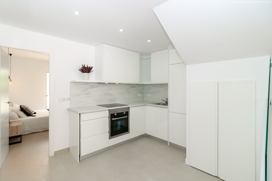 Resale - Duplex / Adosado - Torrevieja  - La Rosaleda - Los Frutales