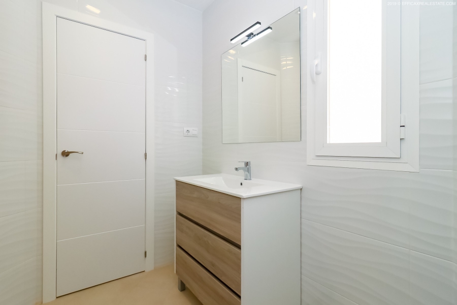 Resale - Duplex / Adosado - Torrevieja  - La Rosaleda - Los Frutales