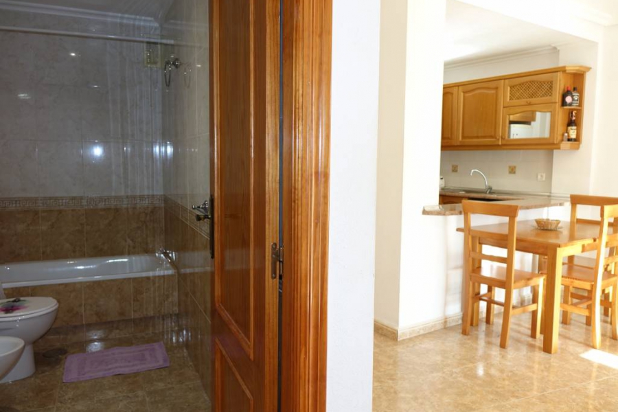 Resale - Lägenhet / Bungalow  - Orihuela Costa - Cabo Roig